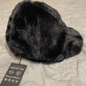 Faux fur hat, NWT